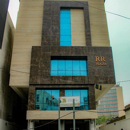 Rr Mount Elite Suites Csennai Kültér fotó