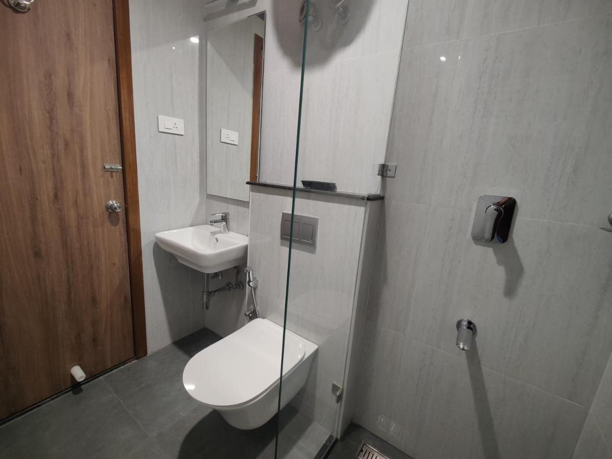 Rr Mount Elite Suites Csennai Kültér fotó