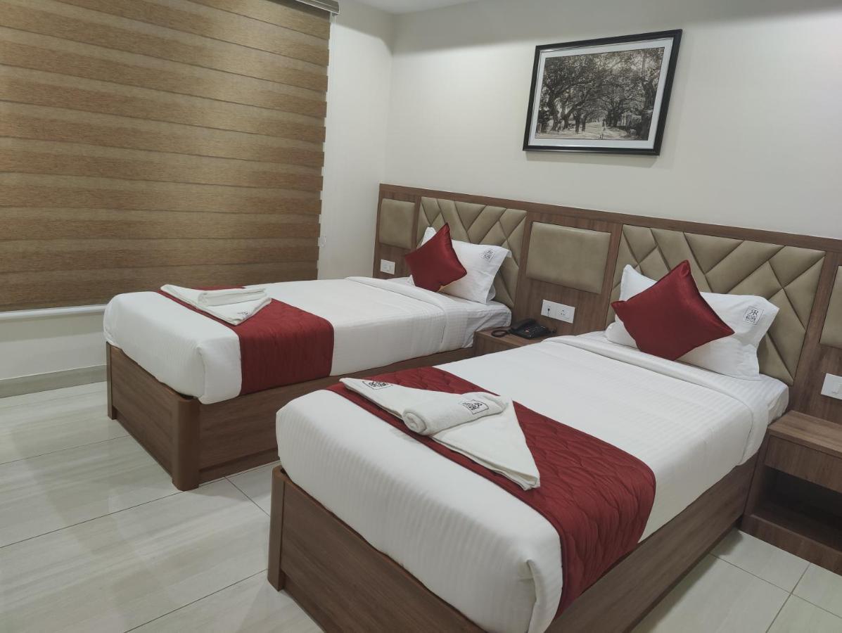 Rr Mount Elite Suites Csennai Kültér fotó